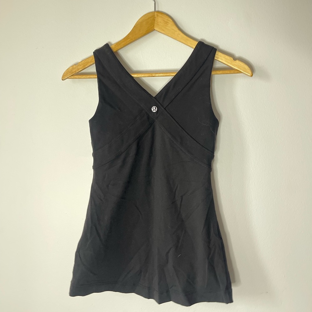 Luluemon V Neck Tank - Picture 2 of 5